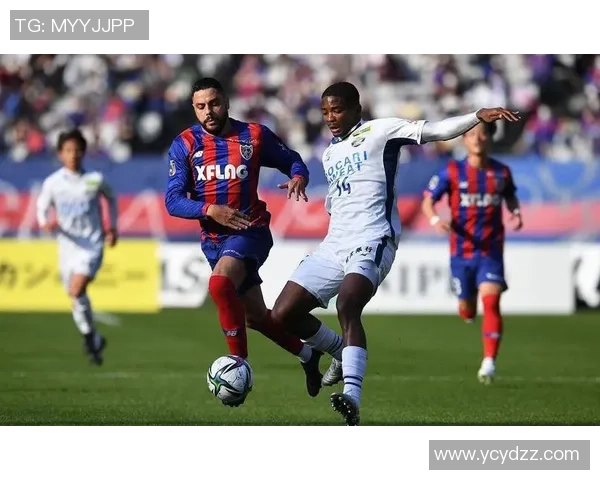 甲府与德岛漩涡的激烈对决展现日本足球的魅力与激情 甲府与德岛漩涡的激烈对决展现日本足球的魅力与激情